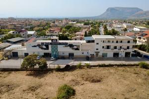 Edificio commerciale a Borgetto, Via Dommartino