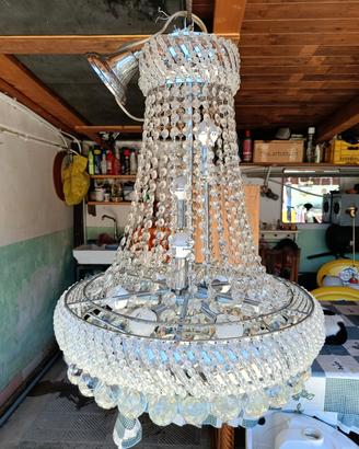 Lampadario in cristallo con pendenti 