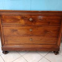 Cassettone cappuccino in noce 