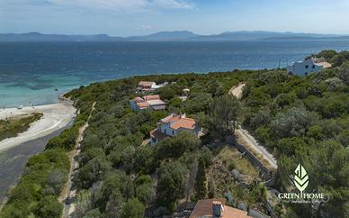 Villa a pochi passi dal mare