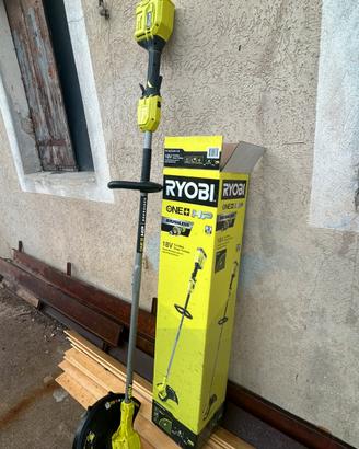 Decespugliatore a batteria