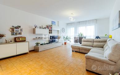 Bilocale extra-large di 87 mq con doppia esposizio