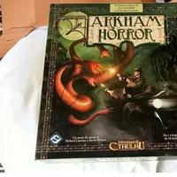 Gioco da tavolo base Arkham horror completo.