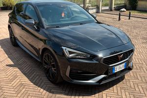 Cupra leon 1.4 Hybrid plug-in 245 cv