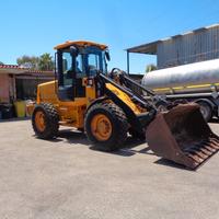PALA GOMMATA JCB 411