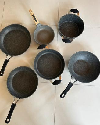 Set Padelle e pentola kasanova condizioni Ottime