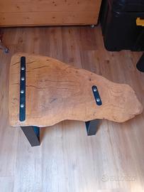 Tavolino in legno artigianale
