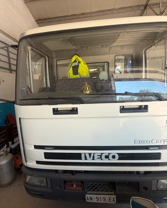 Carroattrezzi euro cargo 100