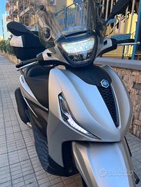 PIAGGIO BEVERLY 300S 2021