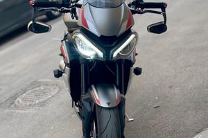 Triumph Street Triple 765 R
