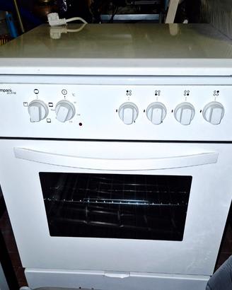 Cucina libera installazione Bompanicome 