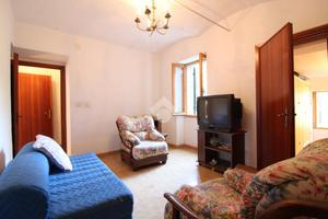 CASA SEMINDIPENDENTE A BISTAGNO