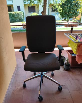 Sedia da Ufficio Ergonomica – Perfette Condizioni