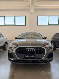 Audi Q3 35 TDI S tronic Business