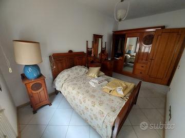 camera in legno stile liberty 1920-40