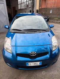Toyota Yaris 1.0 5 porte Sol