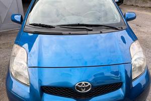 Toyota Yaris 1.0 5 porte Sol