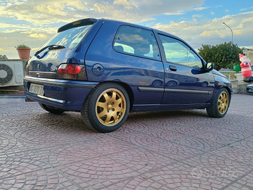 Clio williams