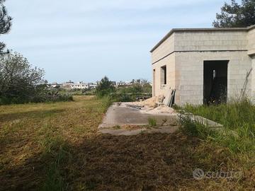 Terreno con fabbricato