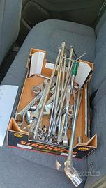 Lotto vari utensili e chiavi Beta