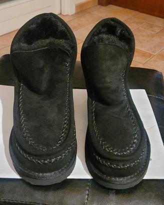 Stivali tipo UGG n39 nuovi