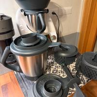 Bimby TM6 con 2 boccali