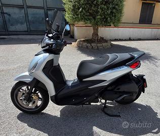 Piaggio beverly 400