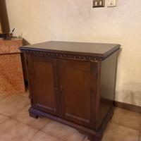 Mobile porta TV in legno massello