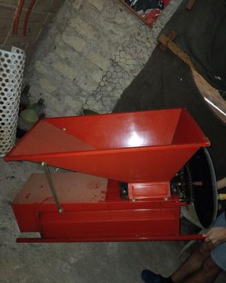 Pigiatrice-deraspatrice