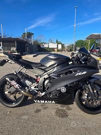 Yamaha r6 07 quickshift