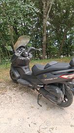 Scooter 300