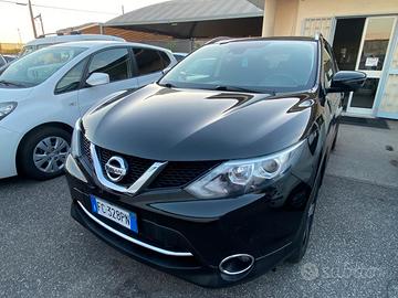 Nissan Qashqai 1.5 dCi N-Connecta 360 tetto