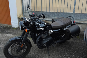 Bonneville T120 black praticamente nuova