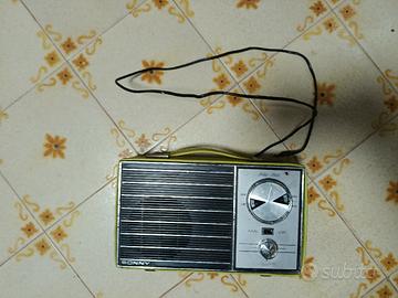 Radio vintage SONNY Solid State  – anni '60