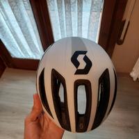 Casco aero bici da corsa