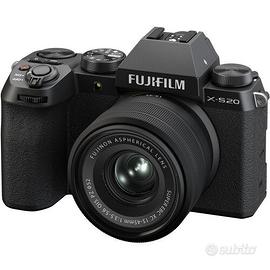 Fujifilm X-S20 + XC 15-45mm F/3.5-5.6 OIS PZ