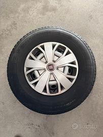 Set completo Michelin Agilis Camping 225/75 R16