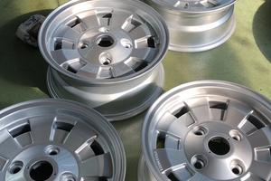 4 Cerchi Cromodora Lancia 13” magnesio