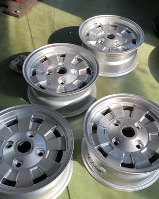 4 Cerchi Cromodora Lancia 13” magnesio