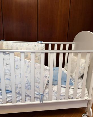 Lettino con sbarre per bambini