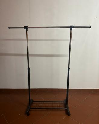 Stender appendiabiti con ruote