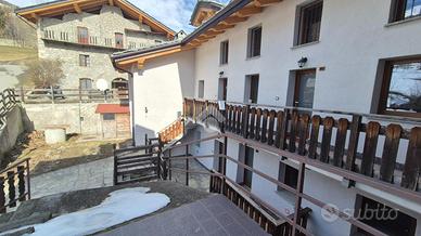 2 LOCALI A GIGNOD