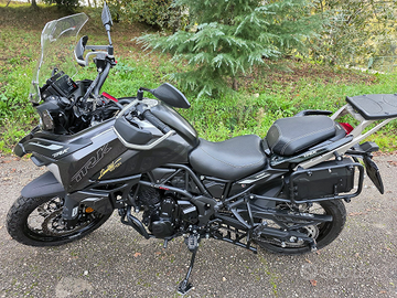 Moto Benelli TRK 702X