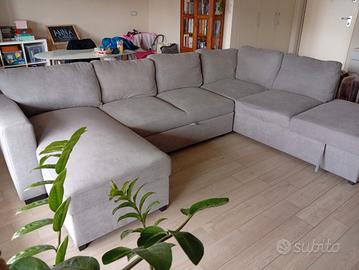 Divano con meccanismi 