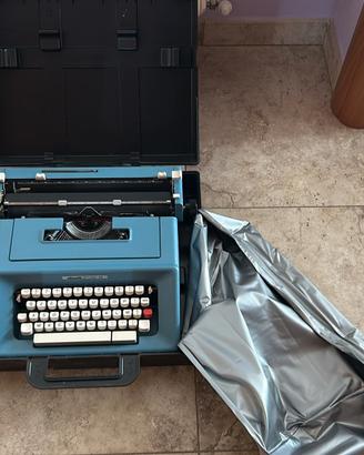 macchina da scrivere  vintage 
