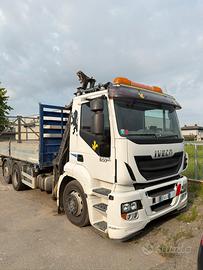 Iveco Stralis 500 Ribaltabile trilaterae con gru