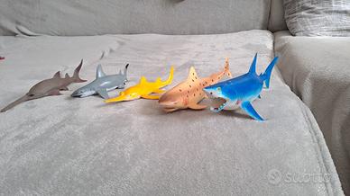 Set di pesci giocattolo vari