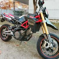 Aprilia Dorsoduro 750 Factory 