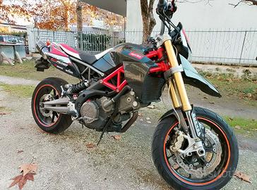 Aprilia Dorsoduro 750 Factory 