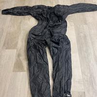 Tuta intera anti vento anti pioggia  leggere bene